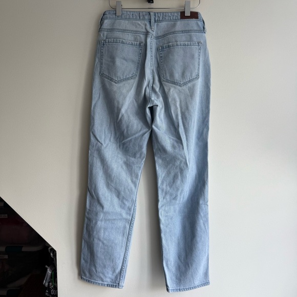 Hollister Ultra High-Rise Mom Jeans Distressed Jeans Size 25 - Picture 3 of 9